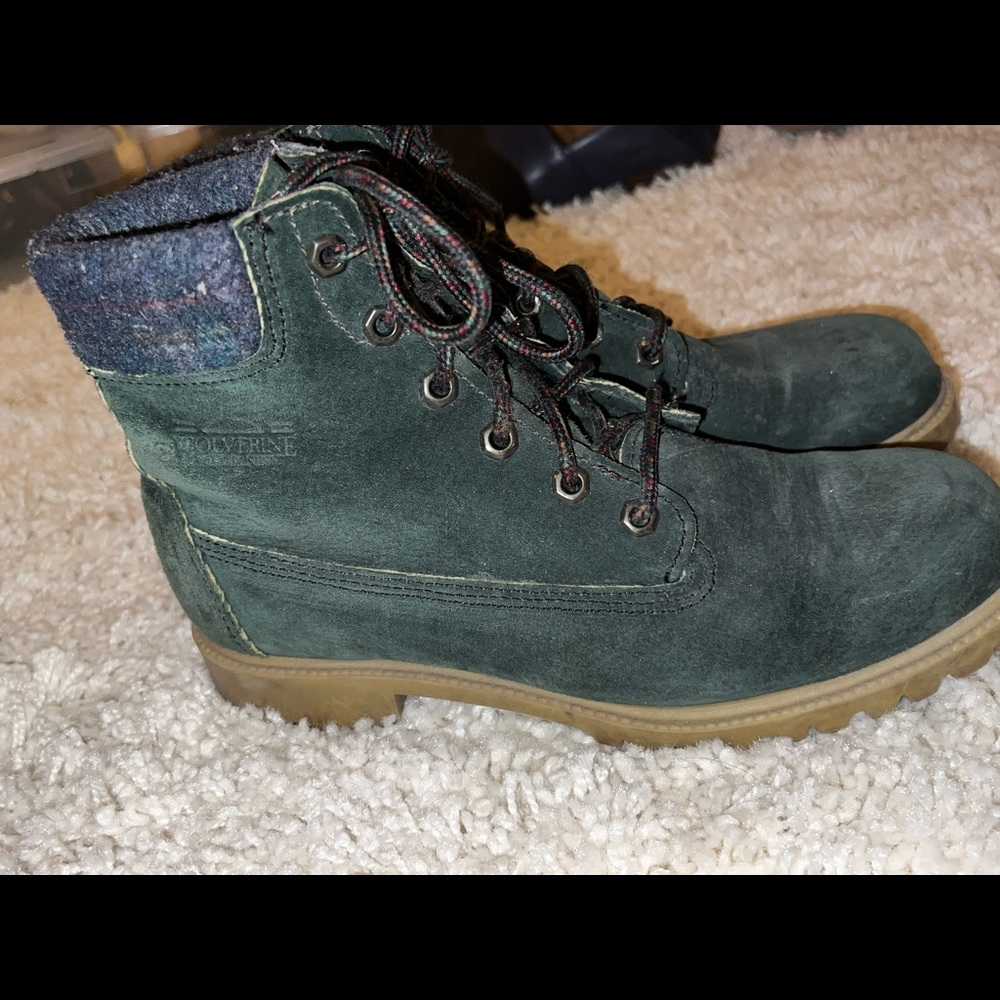Wolverine suede dark green boots, 8 womens